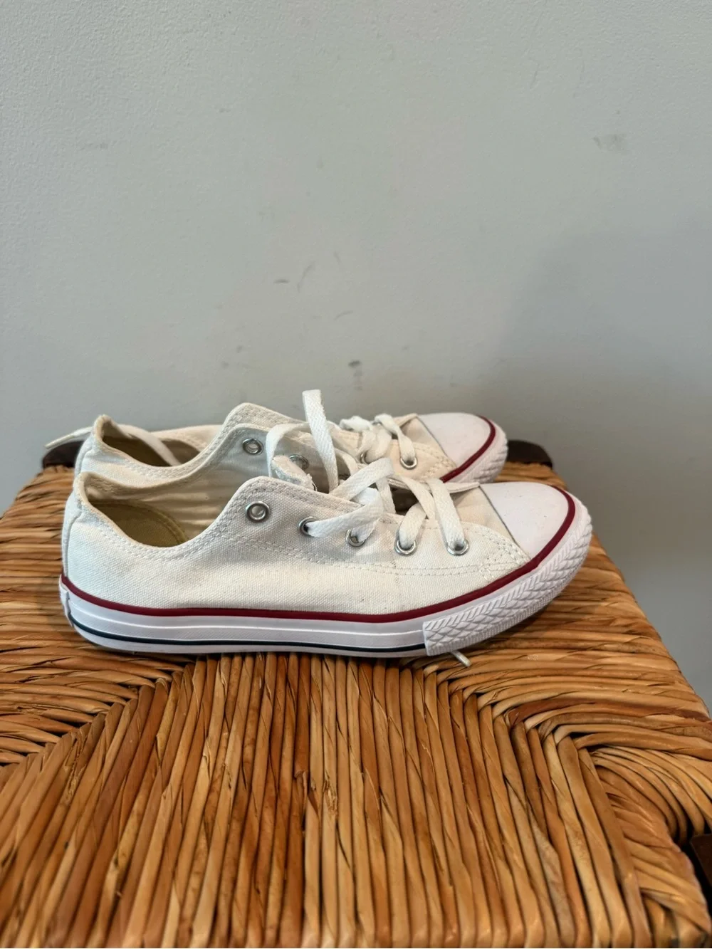 Kids Low-Top White Canvas Sneakers with Red Stripe Accent size 3